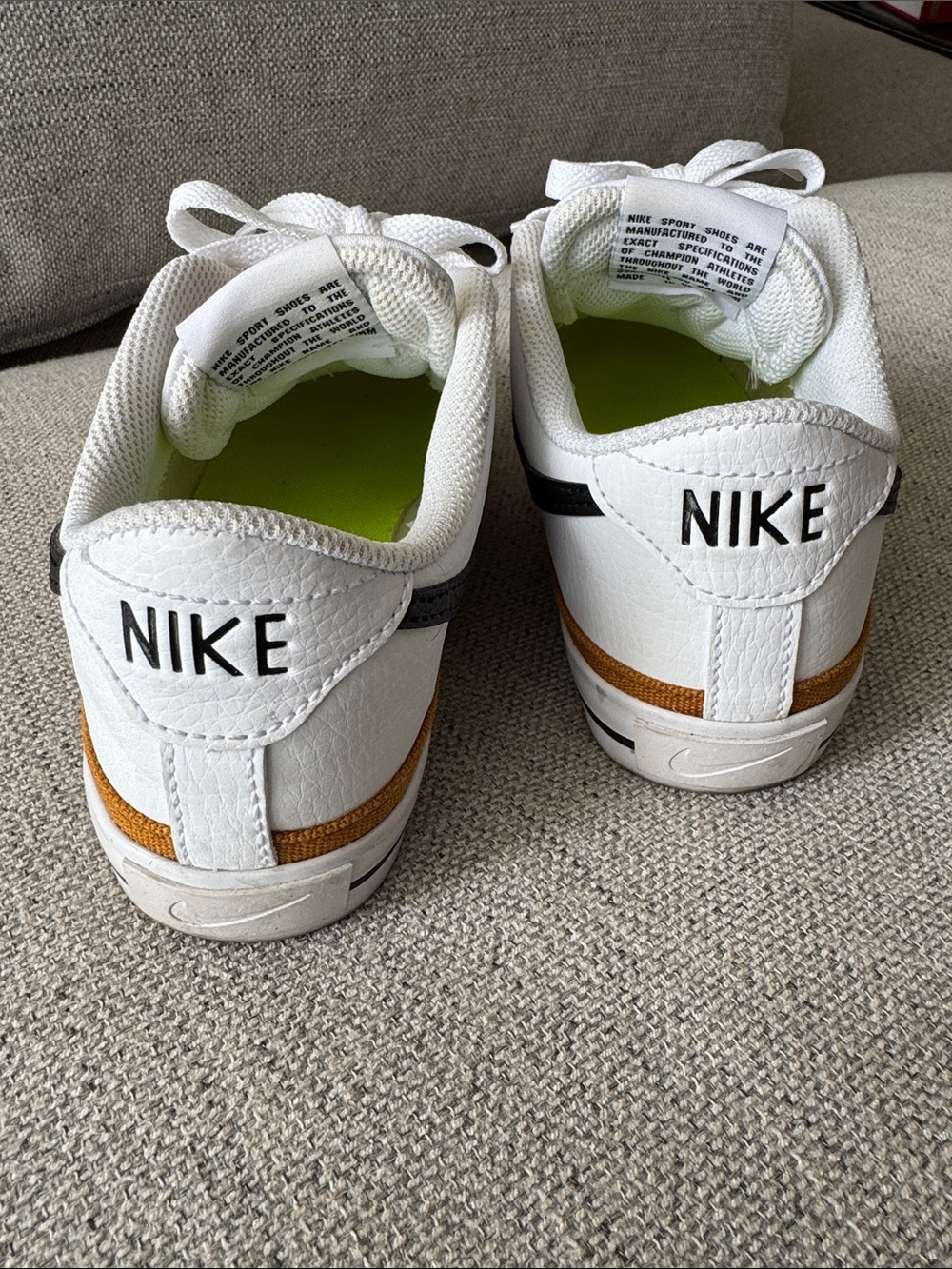Nike White Low-Top Sneakers - Picture 4 of 5